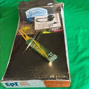 ICON Educational Supplies Set with Headphones